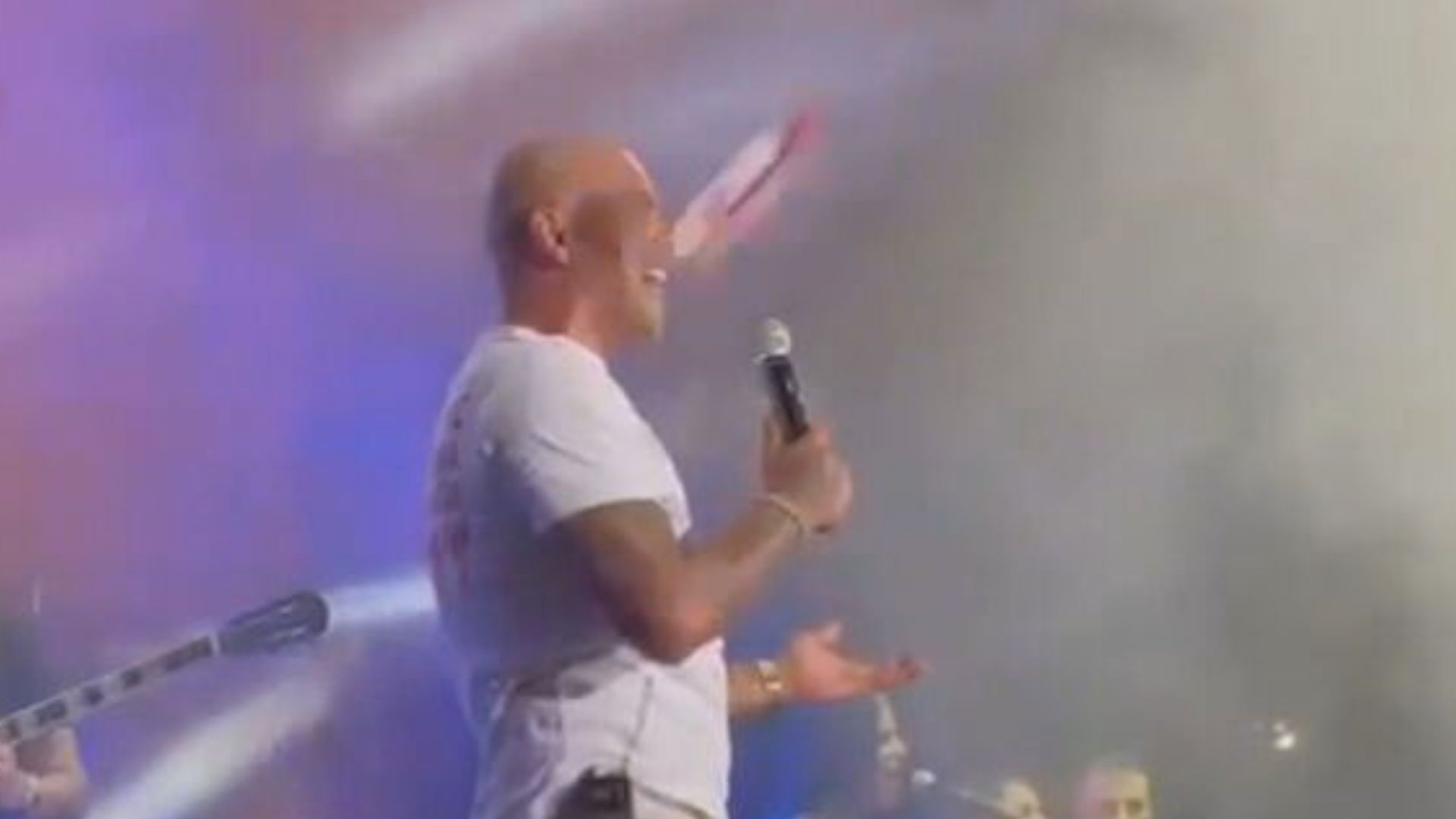 התקרית בזמן הופעתו של אייל גולן באשקלון, הערב