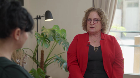 סיפורים מהחזית - כאן מקשיבים