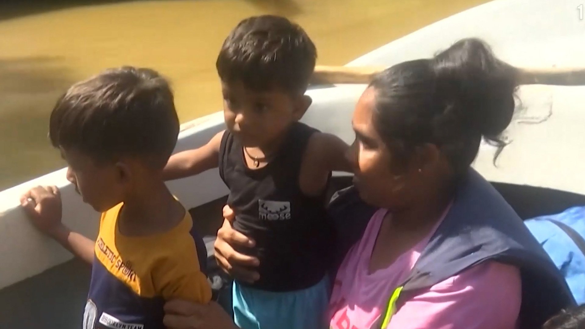 שטפונות ענק במזרח