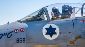 המראת מטוס קרב לתקיפה באיראן 