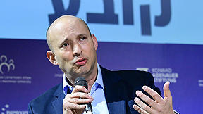 נפתלי בנט בכנס באוניברסיטת רייכמן בהרצליה, פברואר 2026