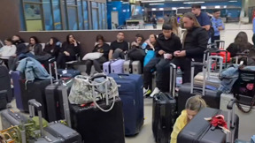 גבול היכולת: אלפי ישראלים תקועים בירדן אחרי ביטולי הטיסות של ארקיע