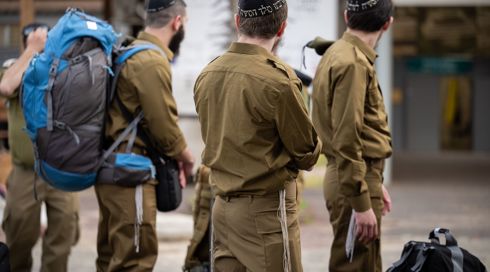 השר כ"ץ דחה בקשה להאריך את שירות החובה של תלמידי ההסדר