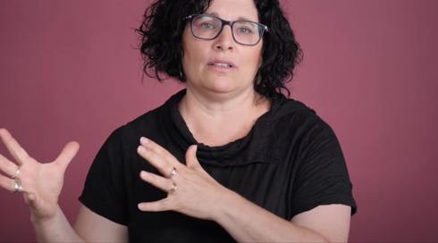 שרון לוין, מנהלת תחום הדרכה לקבוצות בעמותת "פעמונים"