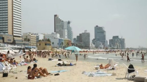 השיא עוד לפנינו: כך הישראלים מתמודדים עם גל החום הכבד