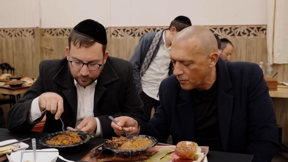 בין שתי ערים | צ'ולנט מול פאבים: החיים משני עברי הקו בין מודיעין למודיעין עילית