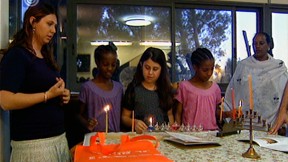 חנוכה | נר מחבר