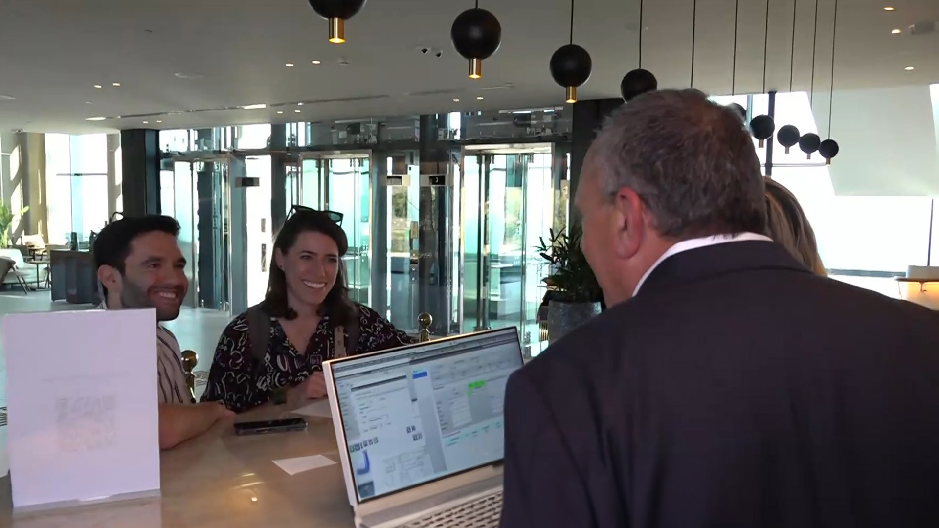 מלונות נסגרים, מאות עובדים הולכים הביתה: המשבר בענף המלונאות