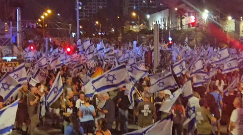 ראש עיריית טירה בהפגנה בת"א: "זאת הממשלה הגרועה ביותר שהייתה כאן"