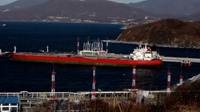 סכנה אסטרטגית במצר הורמוז: טראמפ מאיים על נאט"ו שתשלם מחיר כבד