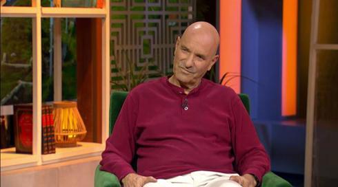 בין השמשות | עונה 3, פרק 36 - ד"ר בעז לב