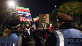 מחאה בלונדון נגד המשטר באיראן