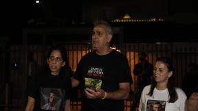 משפחות חטופים מחוץ למעון ראש הממשלה 