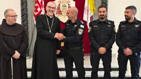 הקרדינל פיירבטיסטה פיצבאלה בפגישה עם מפקד מרחב דוד, נצ"מ דביר תמים