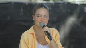 נועה קירל במסיבת העיתונאים בפארק הירקון, הבוקר