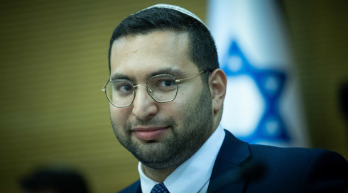 השר וסרלאוף מפרסם את מספרו האישי למפוני הצפון: "אעזור בשמחה לכל מי שפונה"