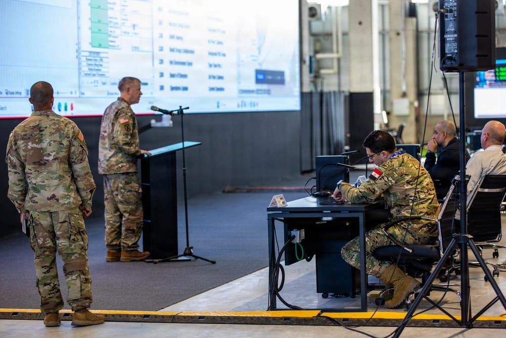 חיילים מצרים במפקדה האמריקנית בקריית גת