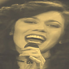 Шломит Аарон