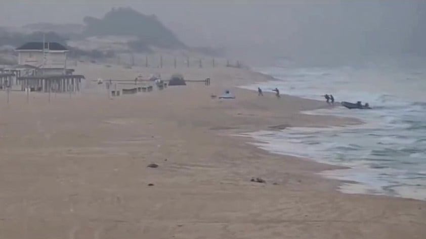 החדירה לחוף זיקים