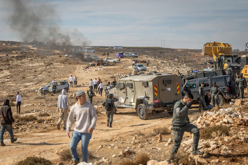 פינוי מבנים לא חוקיים במאחז צור משגבי שבגוש עציון, נובמבר 2025