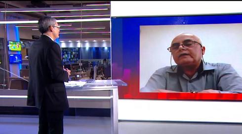 برنامج اخباري يومي يتناول شؤون الساعة 