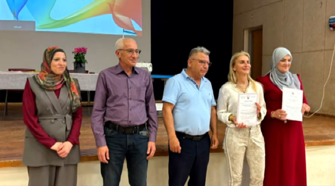 فتيات يصنعن احلامهن