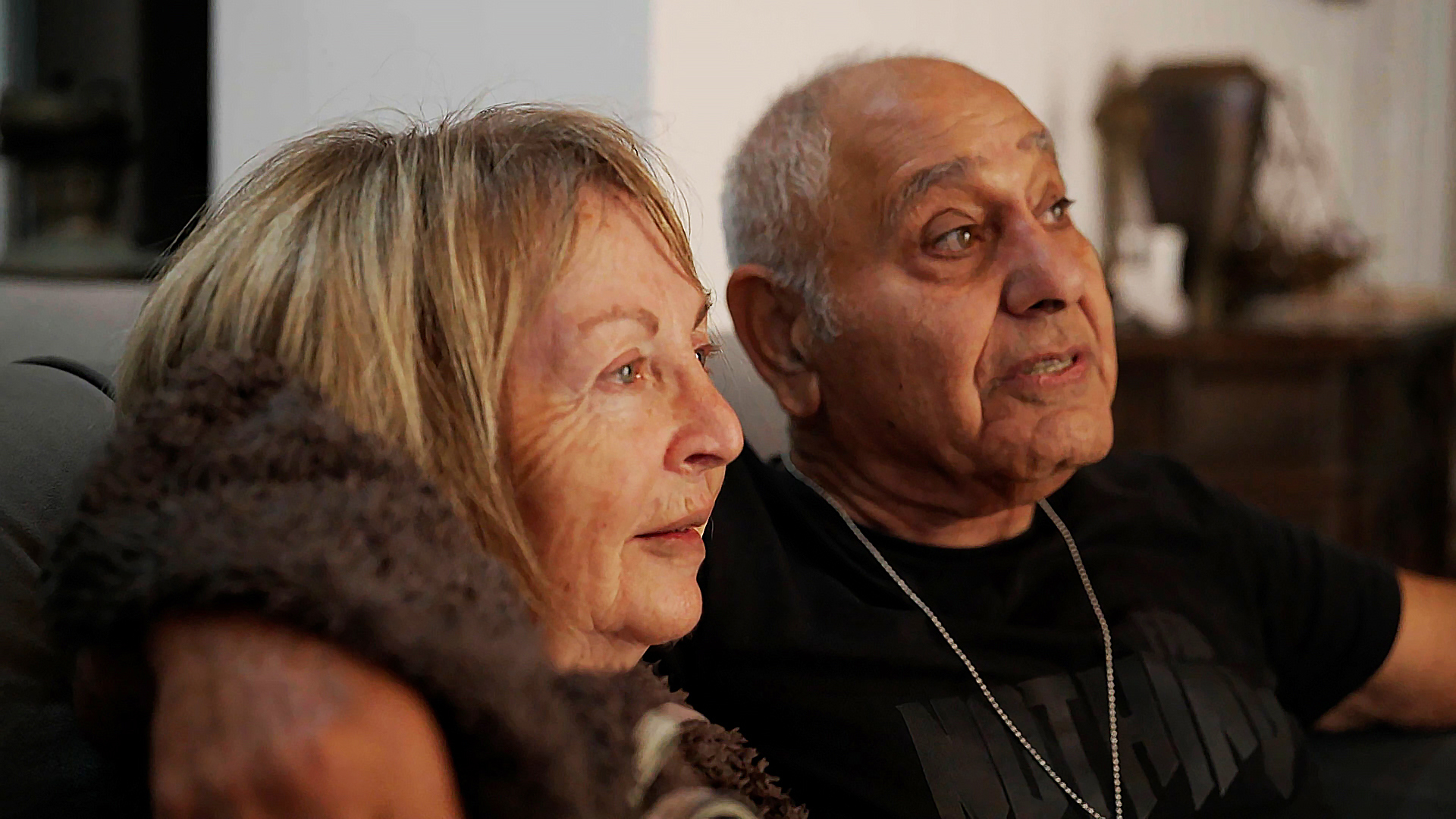 עם הסבים של אביגיל עידן