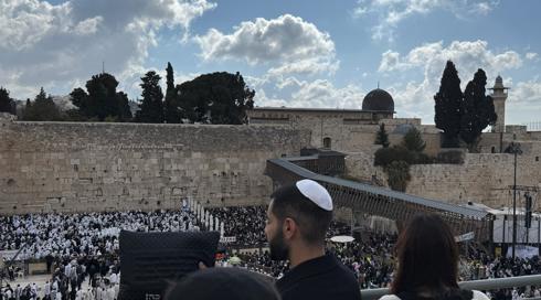 בהשתתפות שורדי שבי: ברכת הכוהנים בכותל