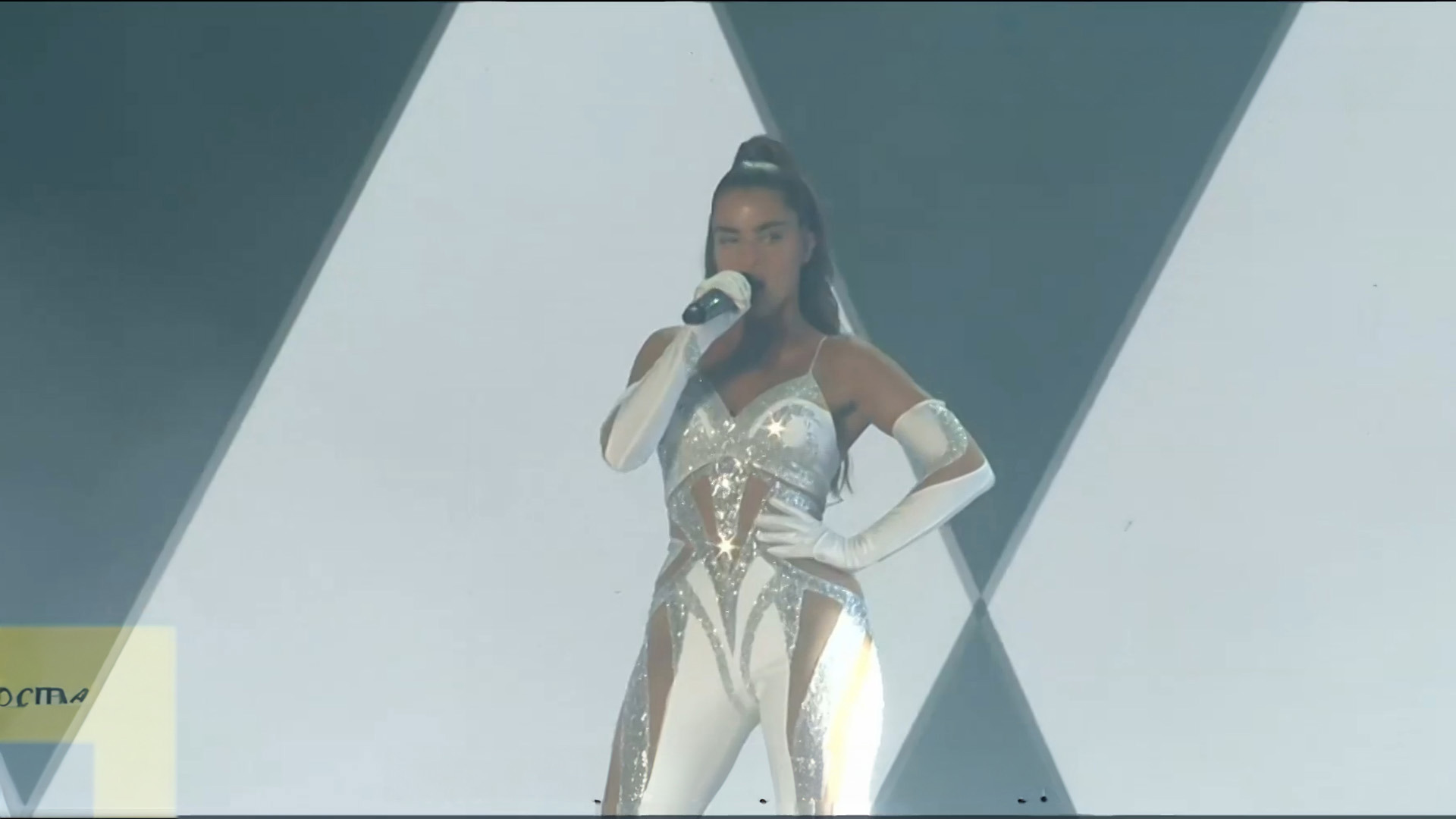 הסתבכו עם נועה קירל: הטיל לעבר תל אביב ודחיית מופע הענק