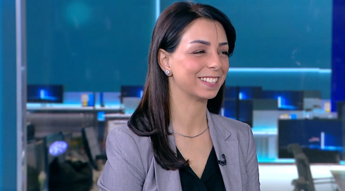 كاملة عودة بين السطور