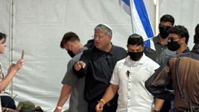 השר לביטחון לאומי איתמר בן גביר במתקן המעצר של פעילי משט ה"סומוד", 20.05.26