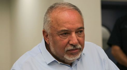 ליברמן: מתכוון להתמודד לראשות הממשלה