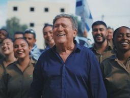 יהורם גאון, מתוך הקליפ "לא תנצחו אותי"