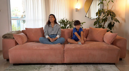 מחזיקים מעמד | דוחים טיפולי שיניים, לא טסים לחו"ל: משפחות חד הוריות לא מצליחות להחזיק מעמד