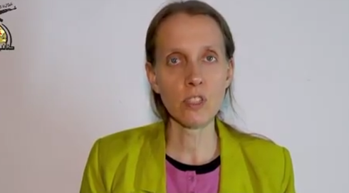 העיתונאית האמריקנית שלי קיטלסון בתיעוד מהשבי בעיראק