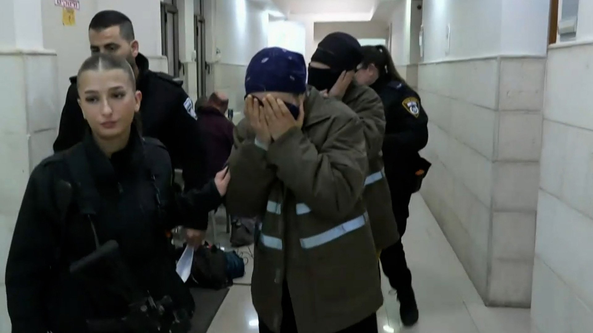 "הגננת היא כמו אמא שנייה של ילדיי": הוריו של ארי בן החצי שנה שנהרג בגן בירושלים מדברים