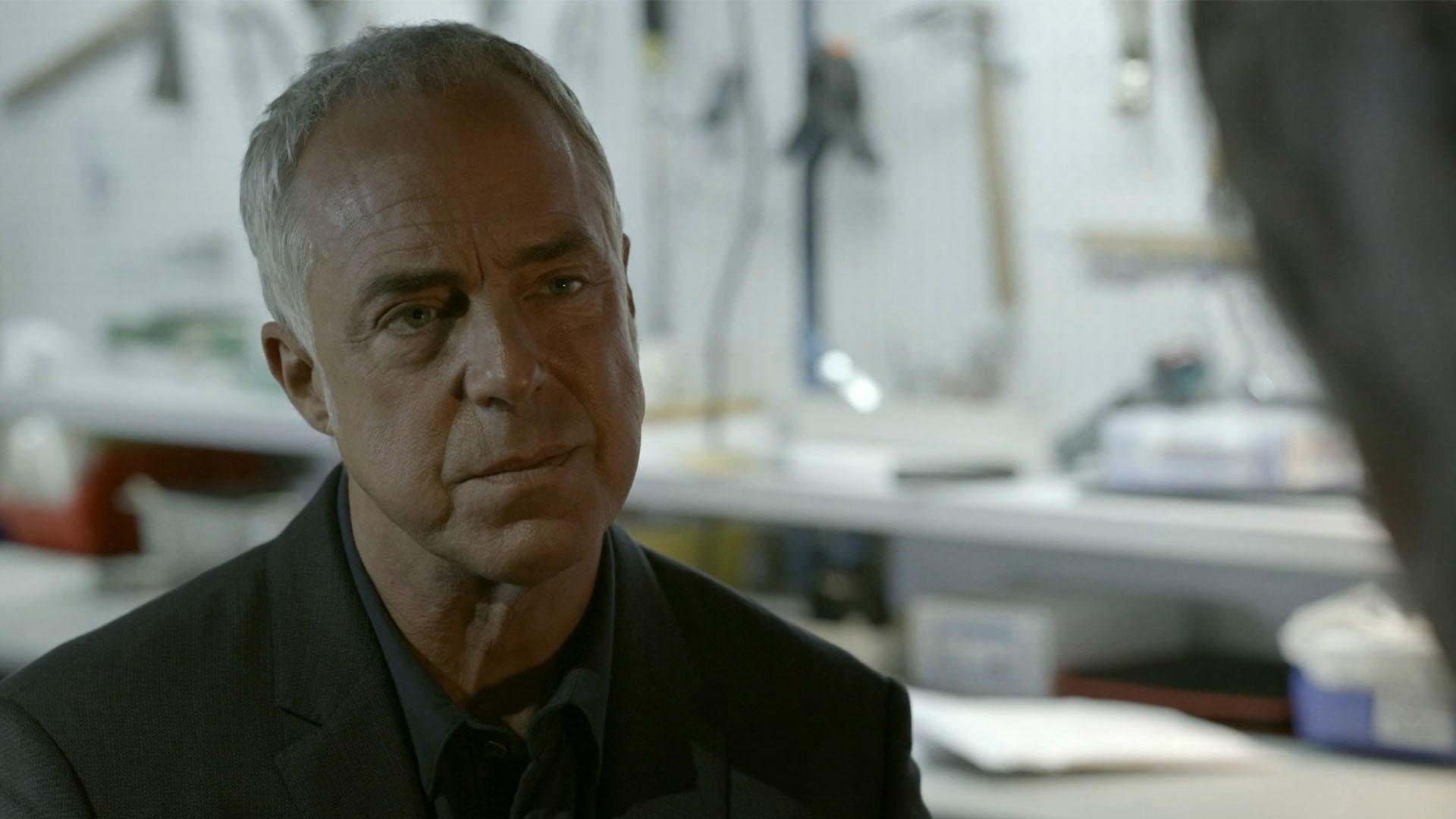 בוש עונה 7 | פרק 5 - ההחלטה טרם התקבלה