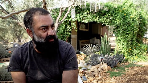 הפרמדיק ששרד את הטבח במסיבה - וחזר להגיש עזרה