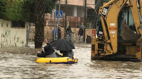 سيول وفيضانات