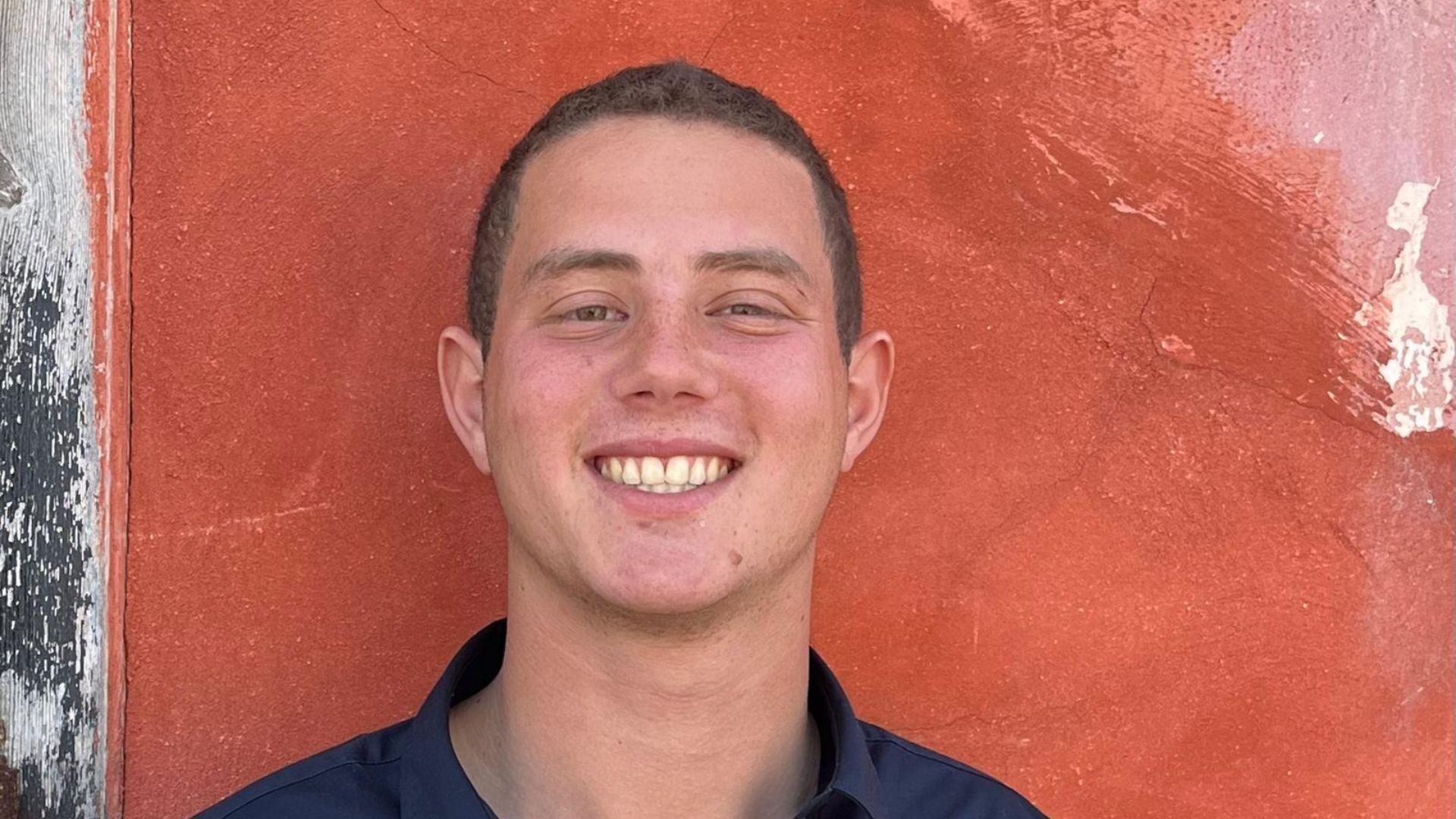 עומר נאוטרה