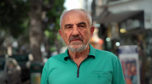 אדם שותק.כאן דיגיטל אדם שותק