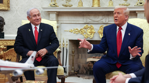 הרגע שנתניהו התקשה לשמור על "פוקר פייס" - והבשורות שלא הגיעו