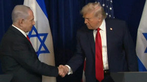 מפרגן לארדואן, מבטיח חנינה - ומאיים על איראן: המופע של טראמפ במיאמי