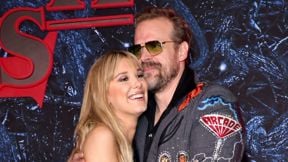 דיוויד הארבור ומילי בובי בראון, מאי 2022