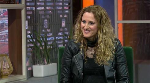 בין השמשות | עונה 3, פרק 20 - טלי סטולובי