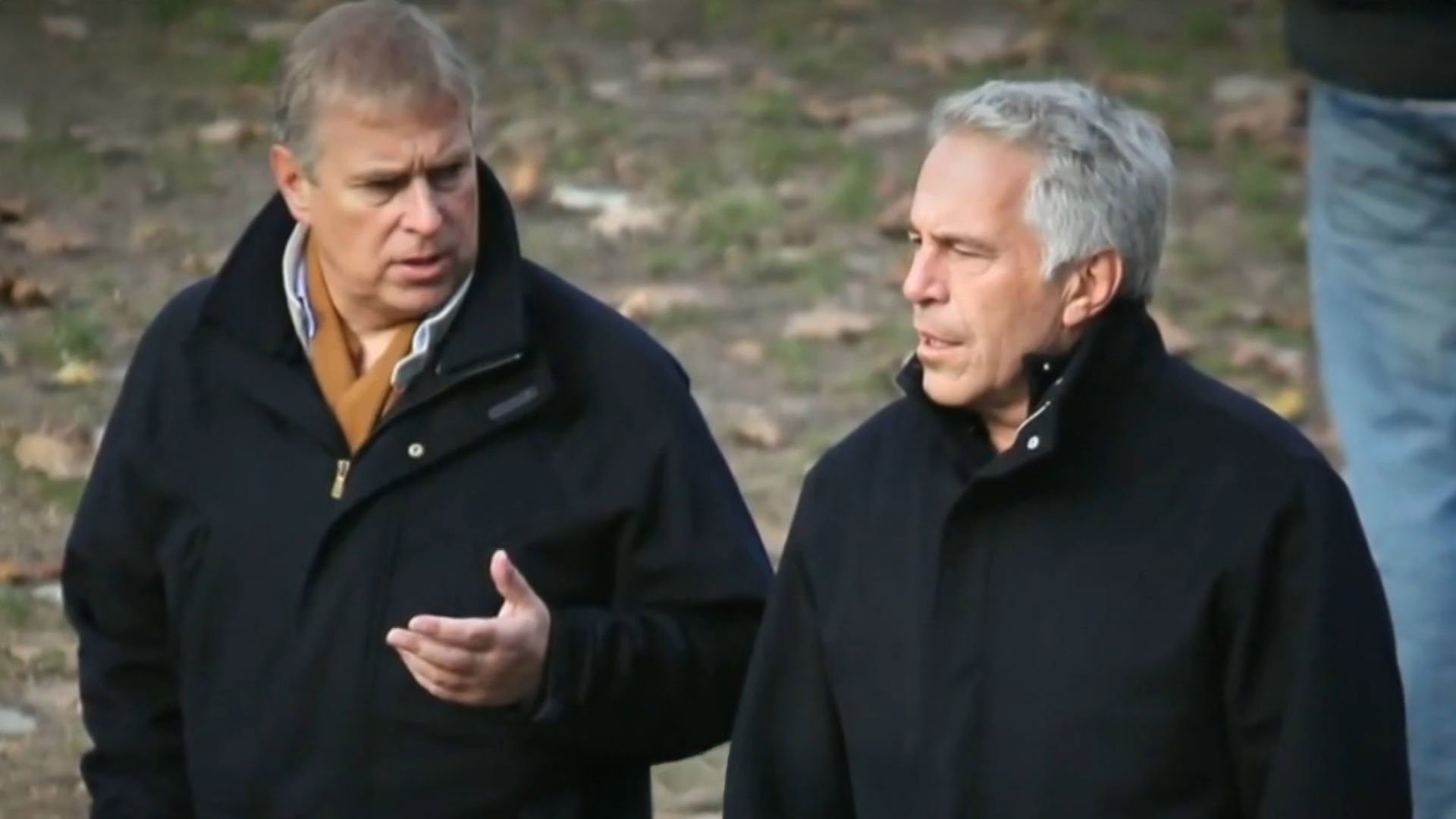 בעקבות מעורבות בפרשת אפשטיין: הנסיך אנדרו מוותר על תואר הדוכסות