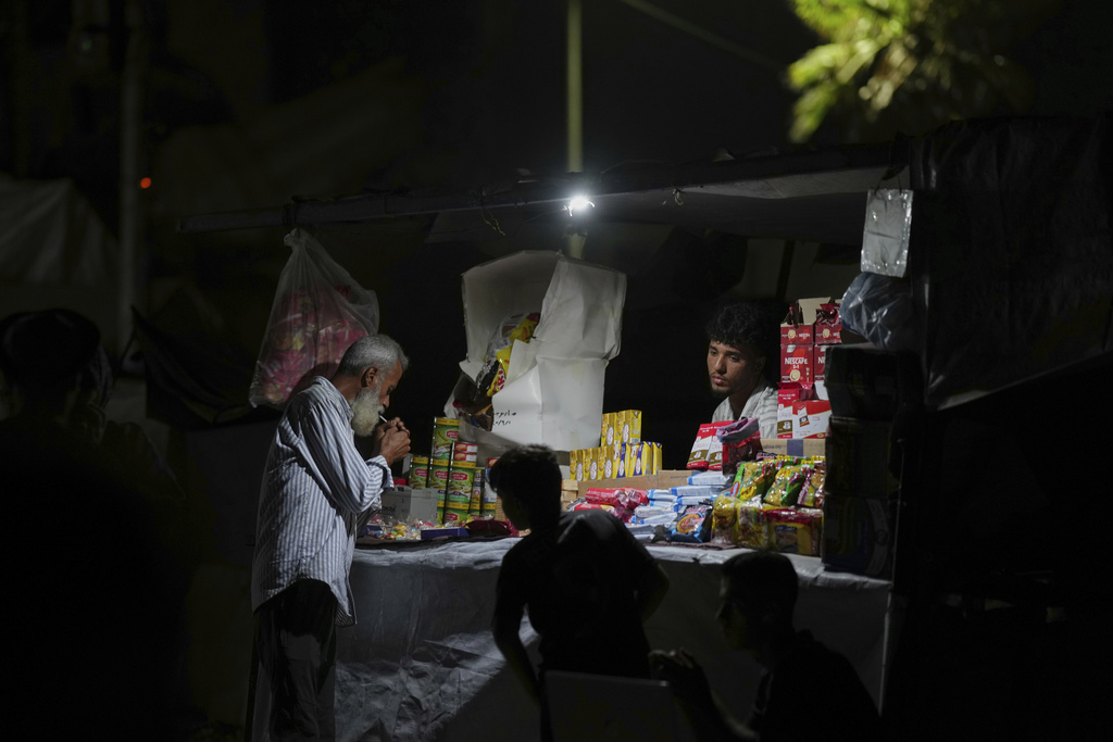 דוכן לממכר מזון בנמל העיר עזה, ספטמבר 2025