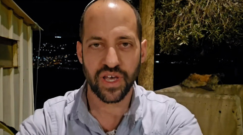 "שלטון הכופרים": התיעוד של מאות התלמידים החרדים שעורר סערה