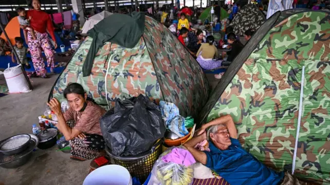 نازحون بسبب المعارك