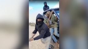 פלסטינים ופעילי שמאל הותקפו ע"י רעולי פנים